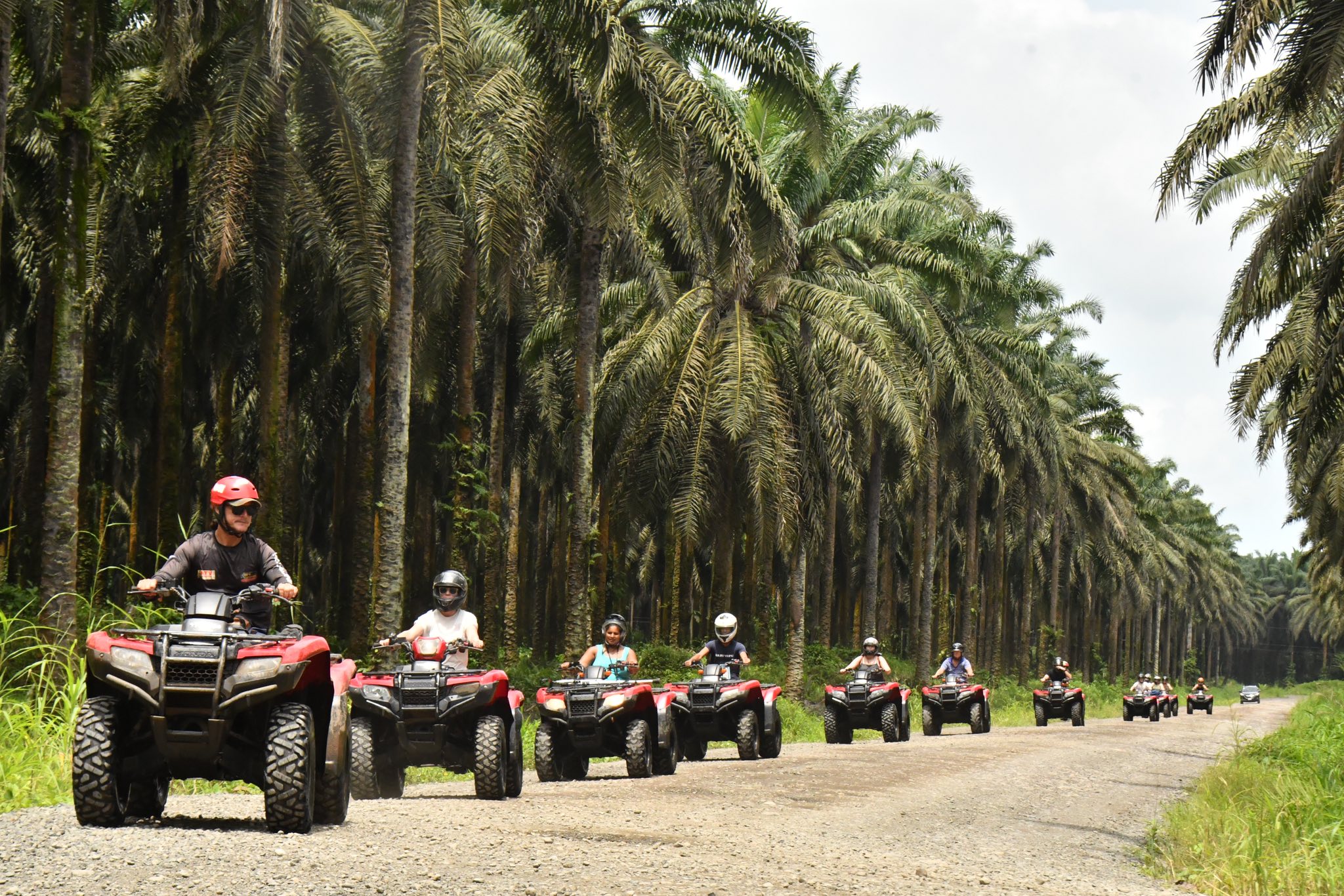 ATV Fourtrax tour jungle trail Manuel Antonio Costa Rica